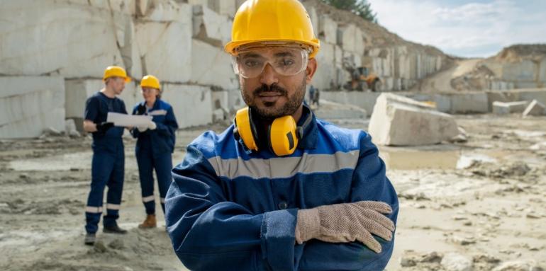 ¿Cuánto puede ganar una persona que trabaje en el sector constructor?